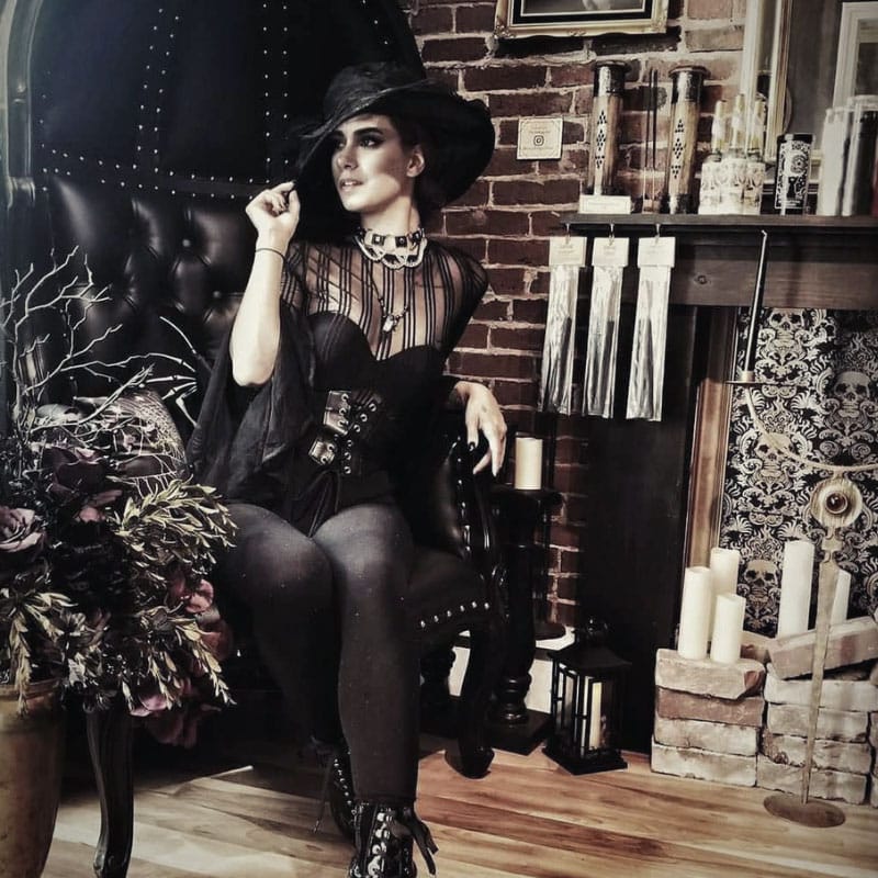 Posing in the throne at the Vampfangs Salem Shop